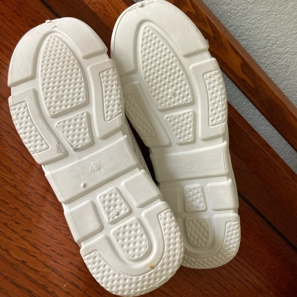 Slip on tennis shoes size EU 43 Gray